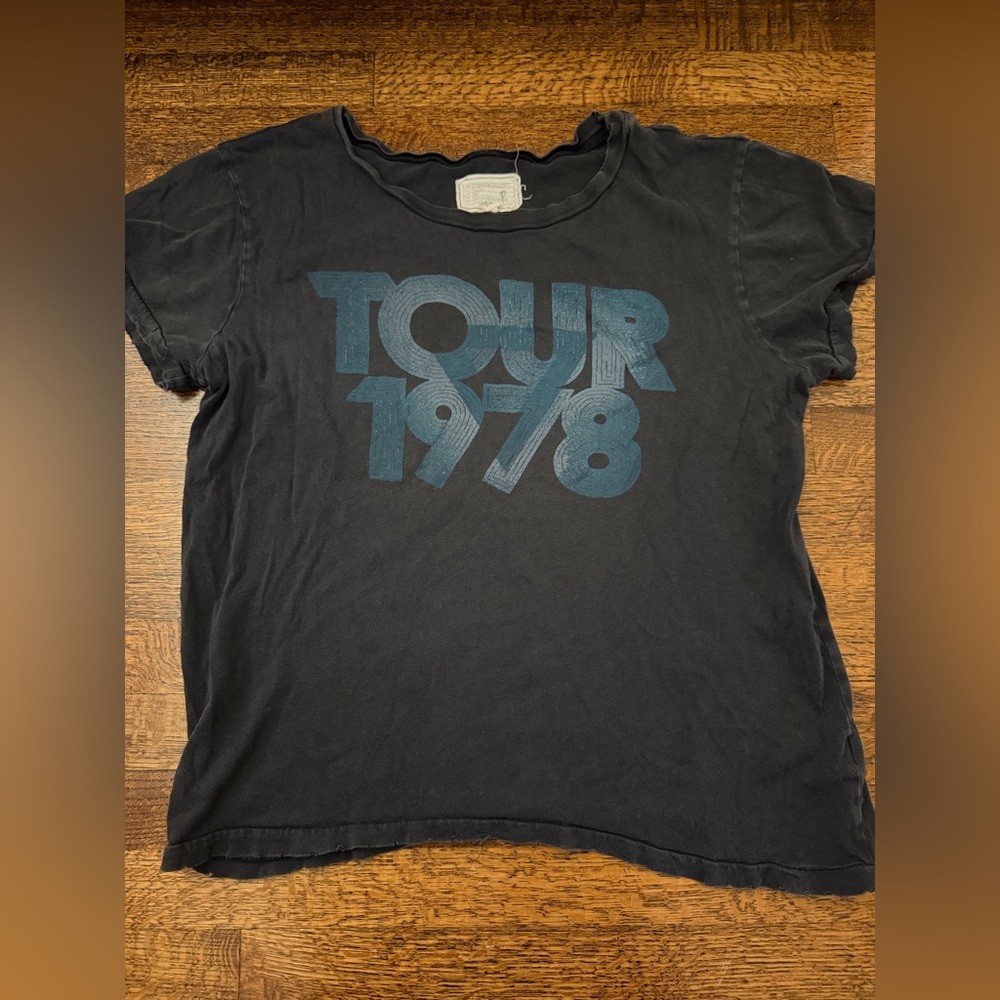 Current Elliott “Tour 1978” t shirt